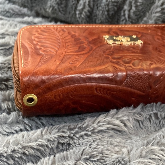 Brown Embossed Leather Wallet - Picture 9 of 9